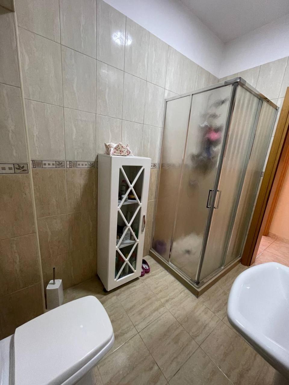 Pensjonat Shkoder Apartment
